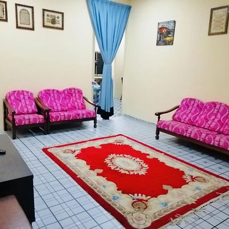 Homestay Bandar Pekan - Musleem Preferred المظهر الخارجي الصورة