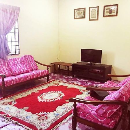 Homestay Bandar Pekan - Musleem Preferred المظهر الخارجي الصورة